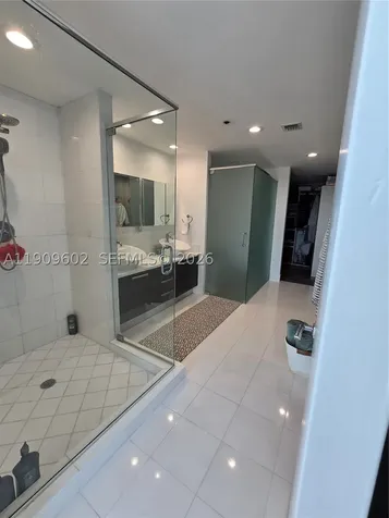 2950 NE 188th Street Aventura FL 33180