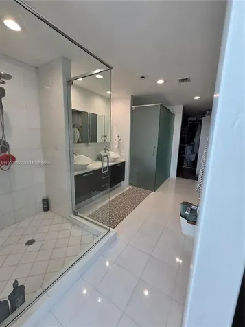 2950 NE 188th Street Aventura FL 33180