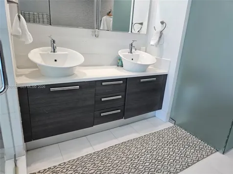 2950 NE 188th Street Aventura FL 33180
