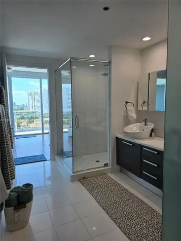 2950 NE 188th Street Aventura FL 33180