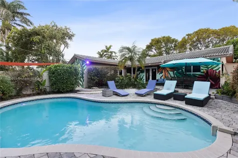 418 SE 3rd Terrace Dania Beach FL 33004