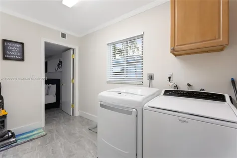 418 SE 3rd Terrace Dania Beach FL 33004