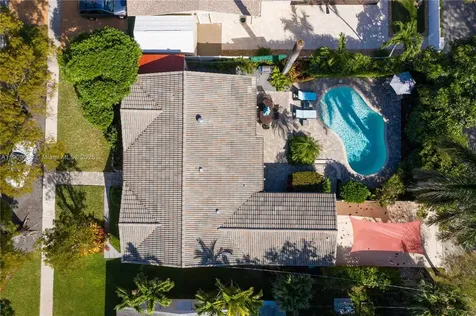418 SE 3rd Terrace Dania Beach FL 33004