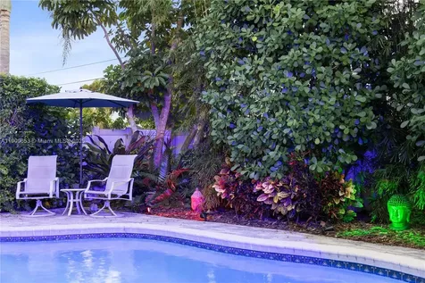 418 SE 3rd Terrace Dania Beach FL 33004
