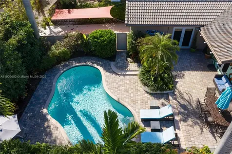 418 SE 3rd Terrace Dania Beach FL 33004