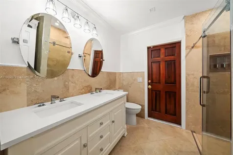 13240 N Calusa Club Drive Miami FL 33186