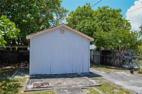 707 N J Street Lake Worth FL 33460