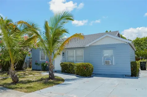 707 N J Street Lake Worth FL 33460