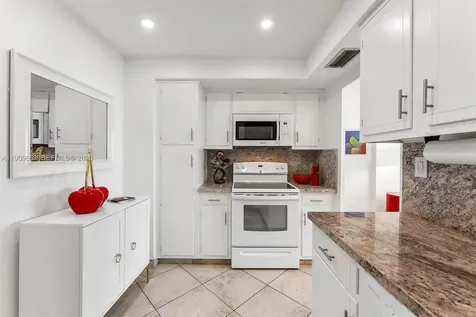 3333 NE 34th Street Fort Lauderdale FL 33308