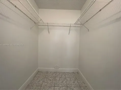 842 NE 209th Street Miami FL 33179