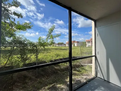 842 NE 209th Street Miami FL 33179