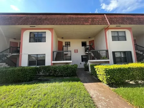 842 NE 209th Street Miami FL 33179
