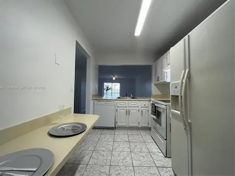 842 NE 209th Street Miami FL 33179