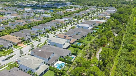 13498 Artisan Circle Palm Beach Gardens FL 33418