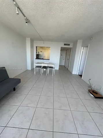 20301 W Country Club Drive Aventura FL 33180