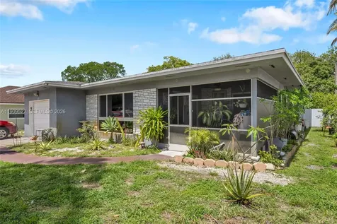 6221 SW 26th Street Miramar FL 33023