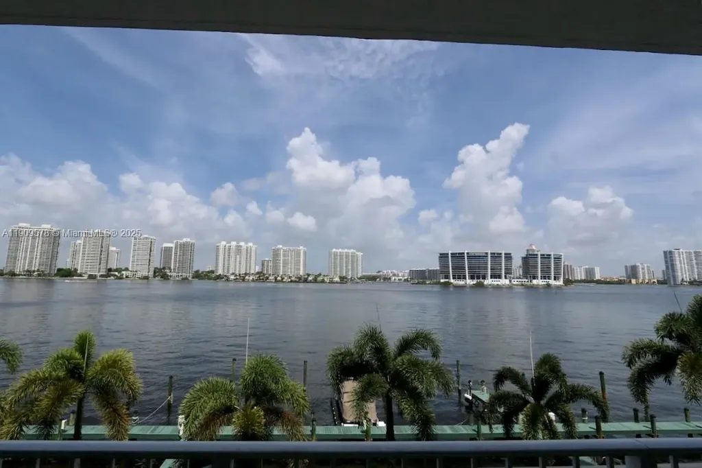 17800 N Bay Road Sunny Isles Beach FL 33160