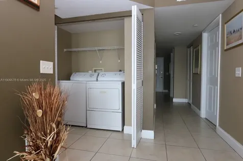17800 N Bay Road Sunny Isles Beach FL 33160