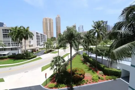 17800 N Bay Road Sunny Isles Beach FL 33160