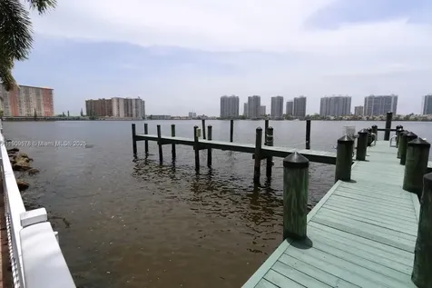 17800 N Bay Road Sunny Isles Beach FL 33160
