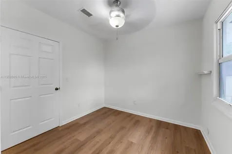 1621 NW 55th Street Miami FL 33142