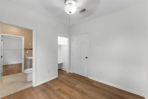 1621 NW 55th Street Miami FL 33142