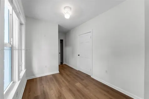 1621 NW 55th Street Miami FL 33142