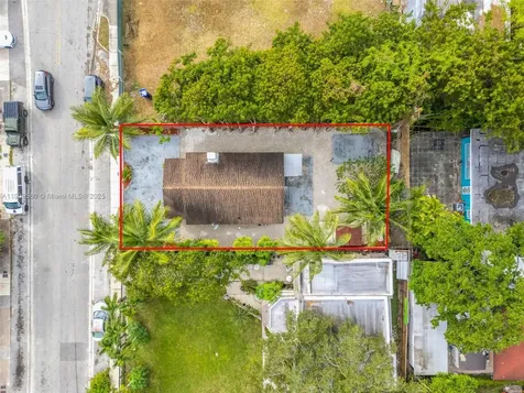 1621 NW 55th Street Miami FL 33142