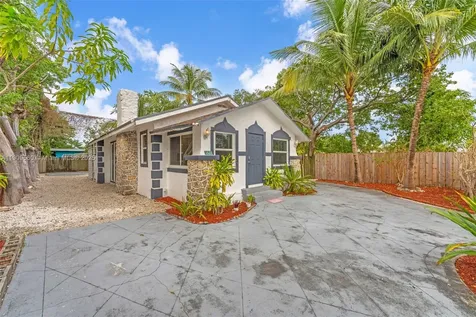 1621 NW 55th Street Miami FL 33142