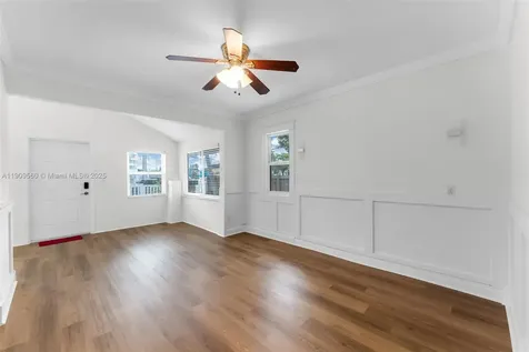 1621 NW 55th Street Miami FL 33142