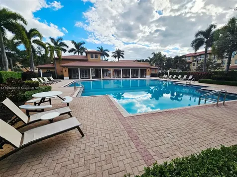 809 SW 147 Avenue Pembroke Pines FL 33027