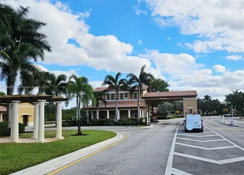 809 SW 147 Avenue Pembroke Pines FL 33027