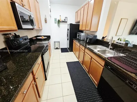 809 SW 147 Avenue Pembroke Pines FL 33027