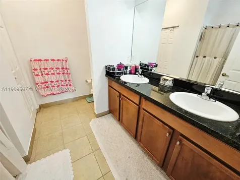 809 SW 147 Avenue Pembroke Pines FL 33027