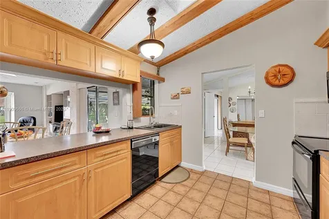 9421 NW 46th Court Sunrise FL 33351
