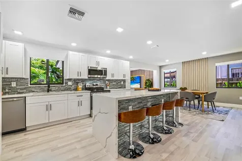 2585 SW 108th Avenue Miami FL 33165