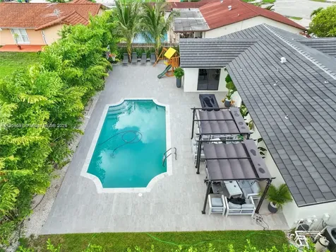 2585 SW 108th Avenue Miami FL 33165