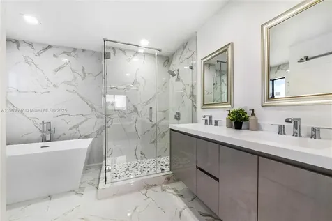 2585 SW 108th Avenue Miami FL 33165