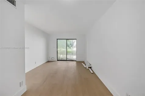 4198 Lakeside Drive Tamarac FL 33319