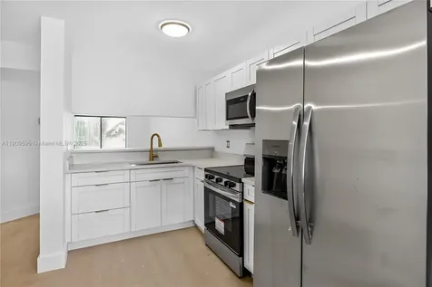 4198 Lakeside Drive Tamarac FL 33319