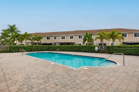 2333 SE 10th Street Homestead FL 33035