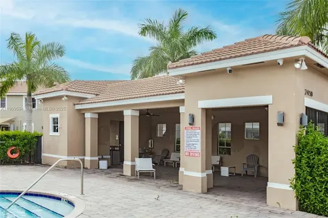 2333 SE 10th Street Homestead FL 33035