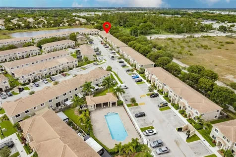 2333 SE 10th Street Homestead FL 33035