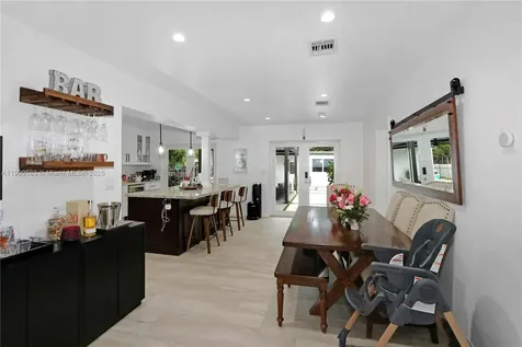 6521 SW 31st Street Miami FL 33155