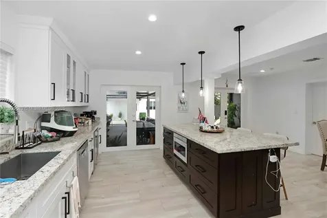 6521 SW 31st Street Miami FL 33155