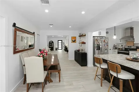 6521 SW 31st Street Miami FL 33155