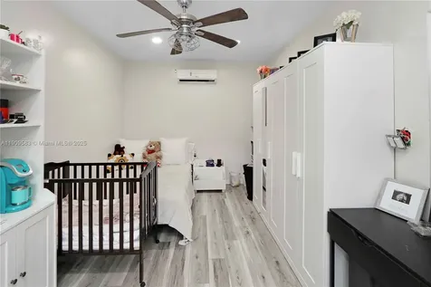 6521 SW 31st Street Miami FL 33155