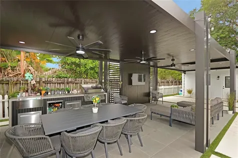 6521 SW 31st Street Miami FL 33155