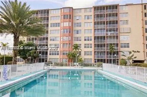 1770 NE 191st Street Miami FL 33179