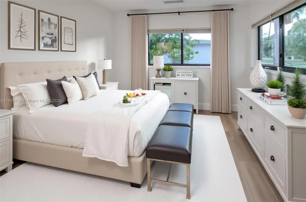 552 W Evanston Circle Fort Lauderdale FL 33312